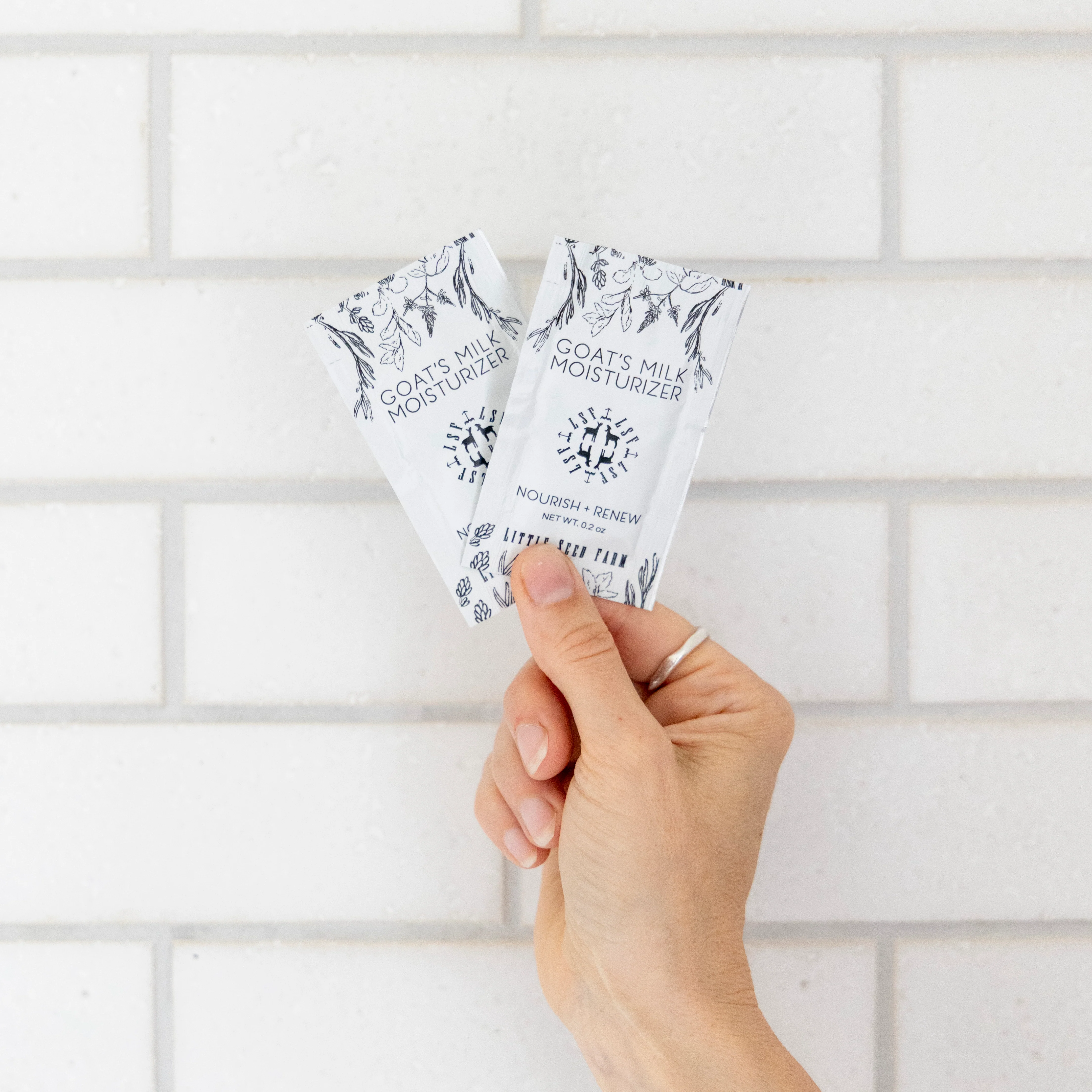 Travel Pack - Five Goat's Milk Moisturizer Pouches - Image 5